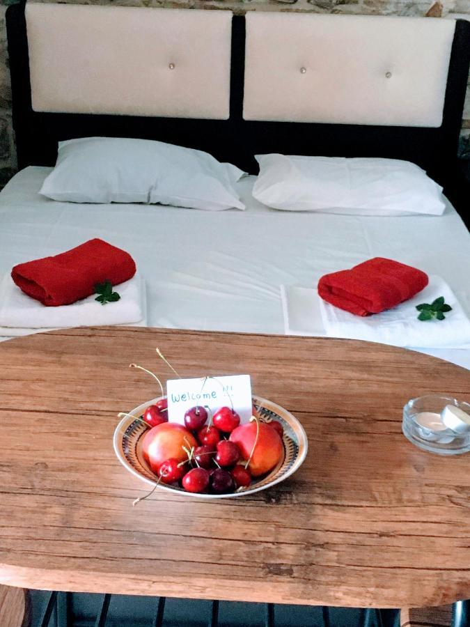 Mariaeva Rooms Лентас Экстерьер фото