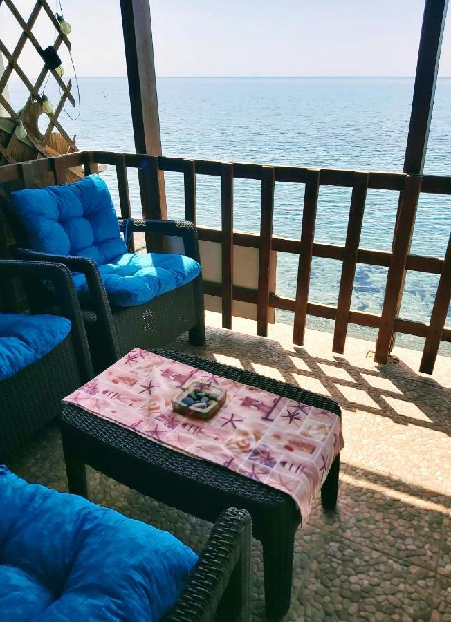 Mariaeva Rooms Лентас Экстерьер фото