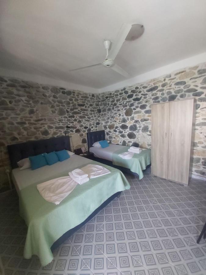 Mariaeva Rooms Лентас Экстерьер фото