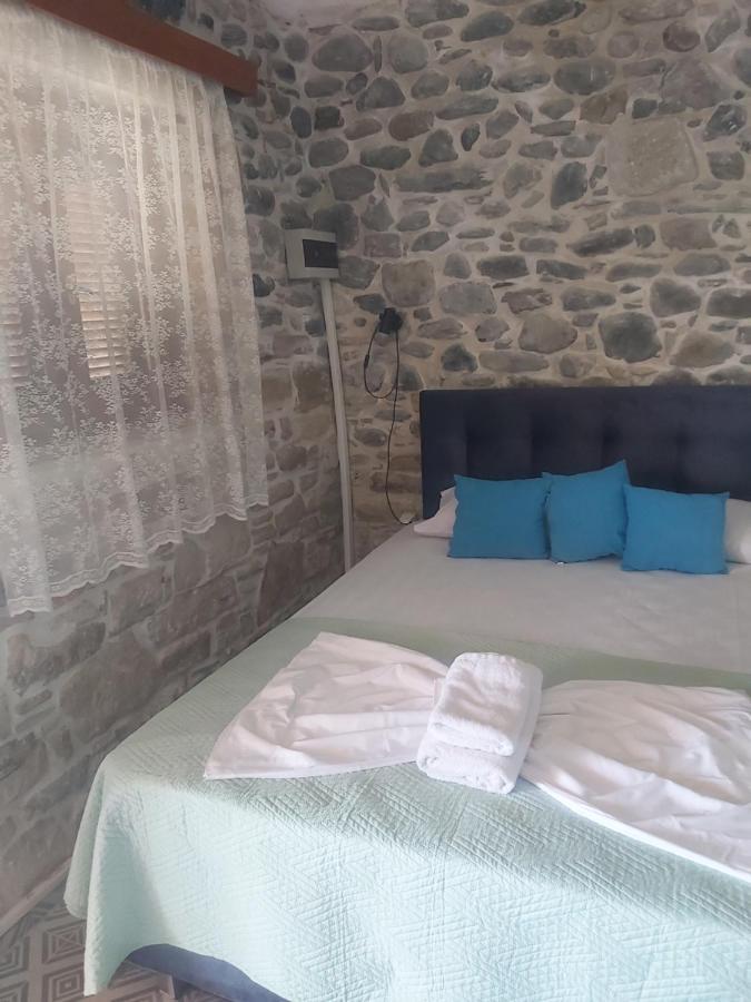 Mariaeva Rooms Лентас Экстерьер фото